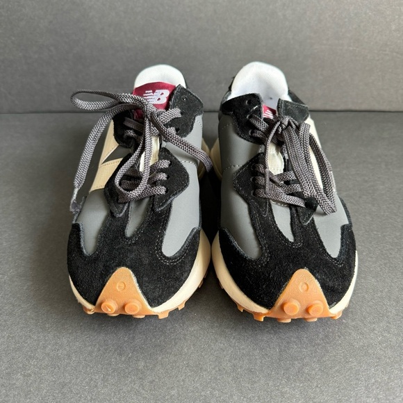 New Balance 327 Sneakers Black Gray Cream Casual Trainers Tennis Shoes Mens 5 - Picture 3 of 11